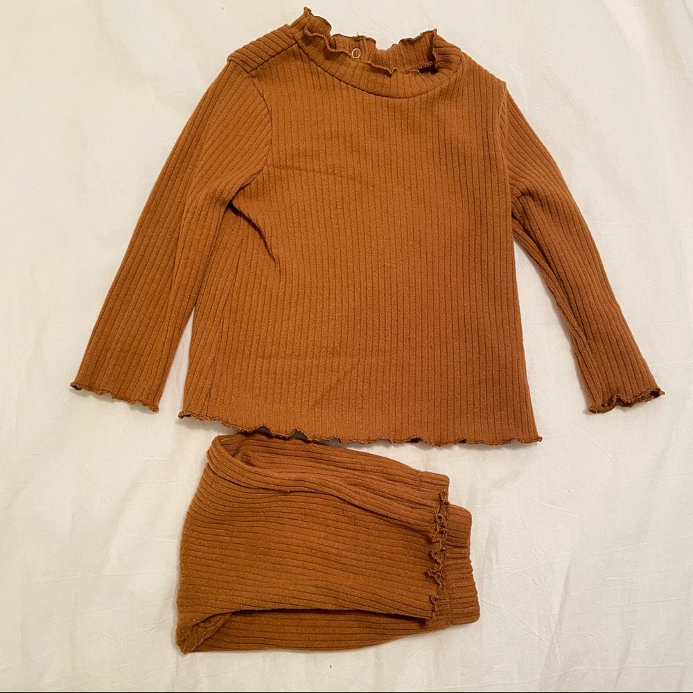 COPY - 12 M Caramel Ribbed turtleneck set